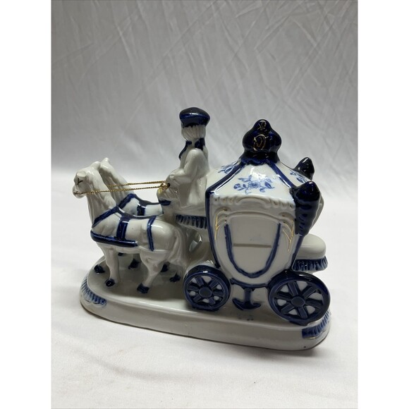 Vintage Blue on White Hand Painted Porcelain Carriage Figurine - Picture 3 of 4